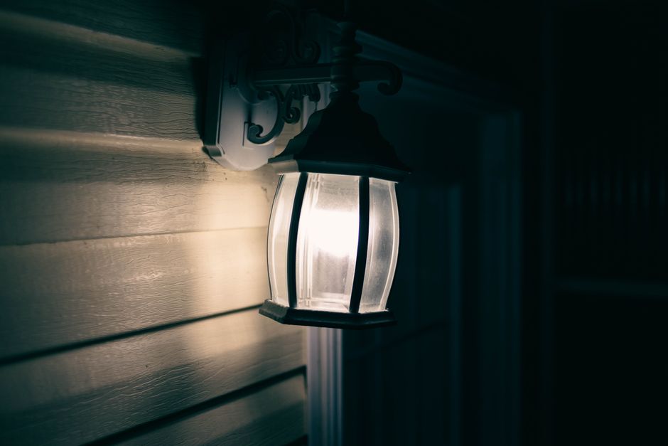 How to Schedule Your Lights to Deter Burglars Without Wasting Energy