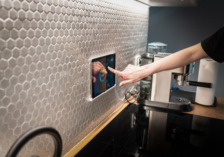 Building a Dashboard for Your Smart Home on an Old Tablet