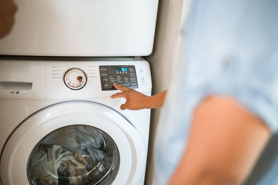Smart Home Routines for Cloudy Days: Reducing Unnecessary Load