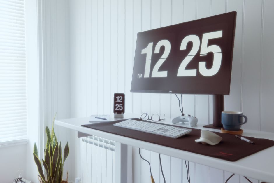 How to Shut Down Your Home Office Automatically at 5 PM